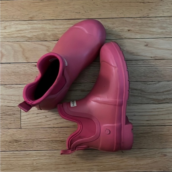 Pink Hunter Boots - Picture 2 of 5